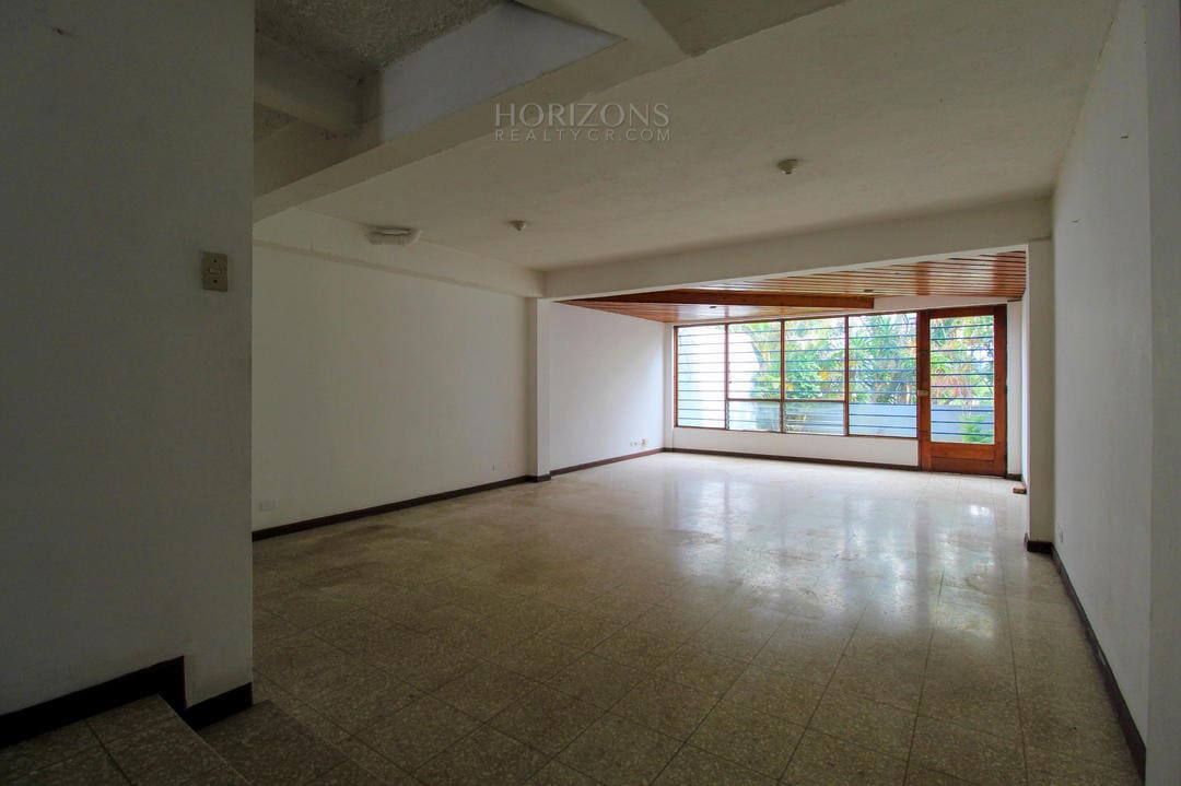 Se Alquila Casa Con Patio Sabanilla 2km de UCR 3 Habitaciones  nja707