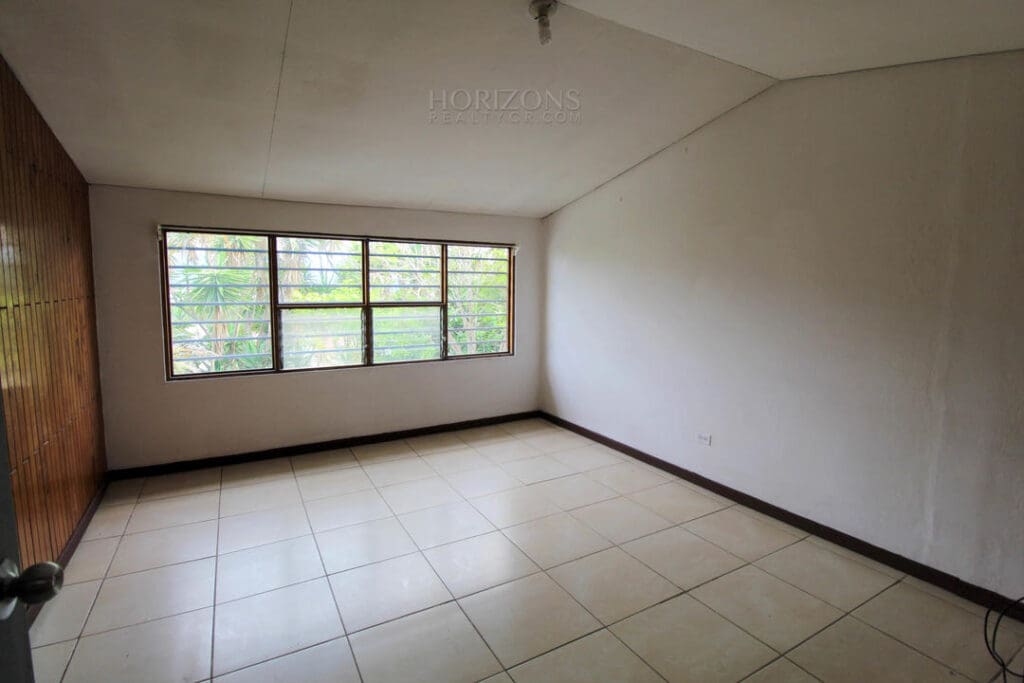 Se Alquila Casa Con Patio Sabanilla 2km de UCR 3 Habitaciones  nja707