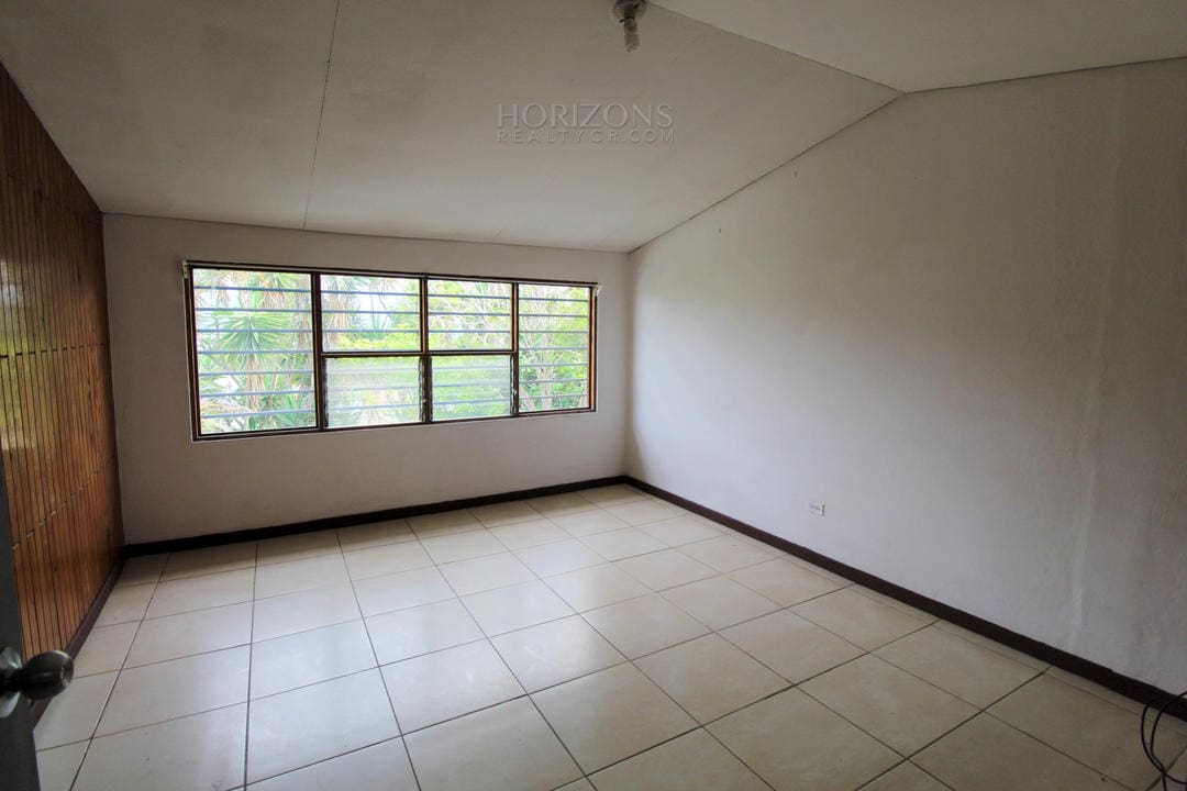 Se Alquila Casa Con Patio Sabanilla 2km de UCR 3 Habitaciones  nja707