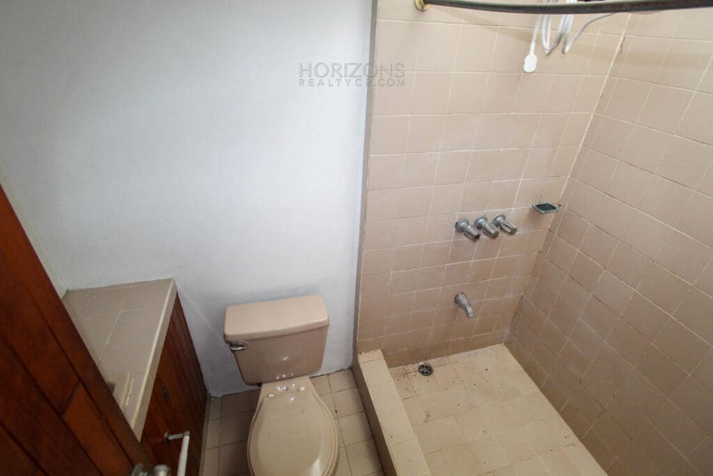 Se Alquila Casa Con Patio Sabanilla 2km de UCR 3 Habitaciones  nja707