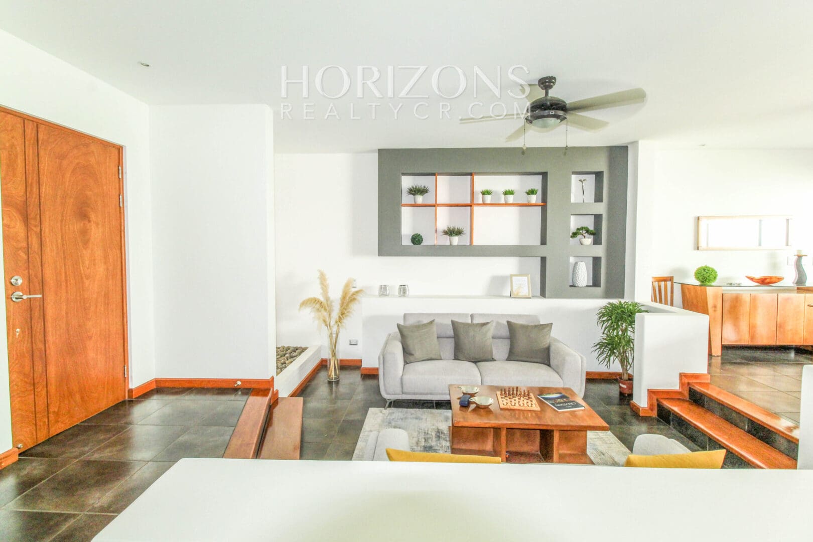 ALQUILER DE CASA CON PATIO EN CIUDAD COLON CENTRO njv145