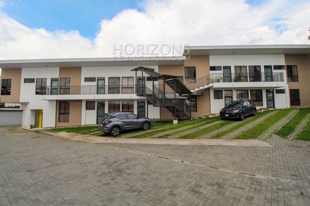 Alquiler Apartamento 2 Habitaciones En Condominio Pozos Santa Ana Njv85