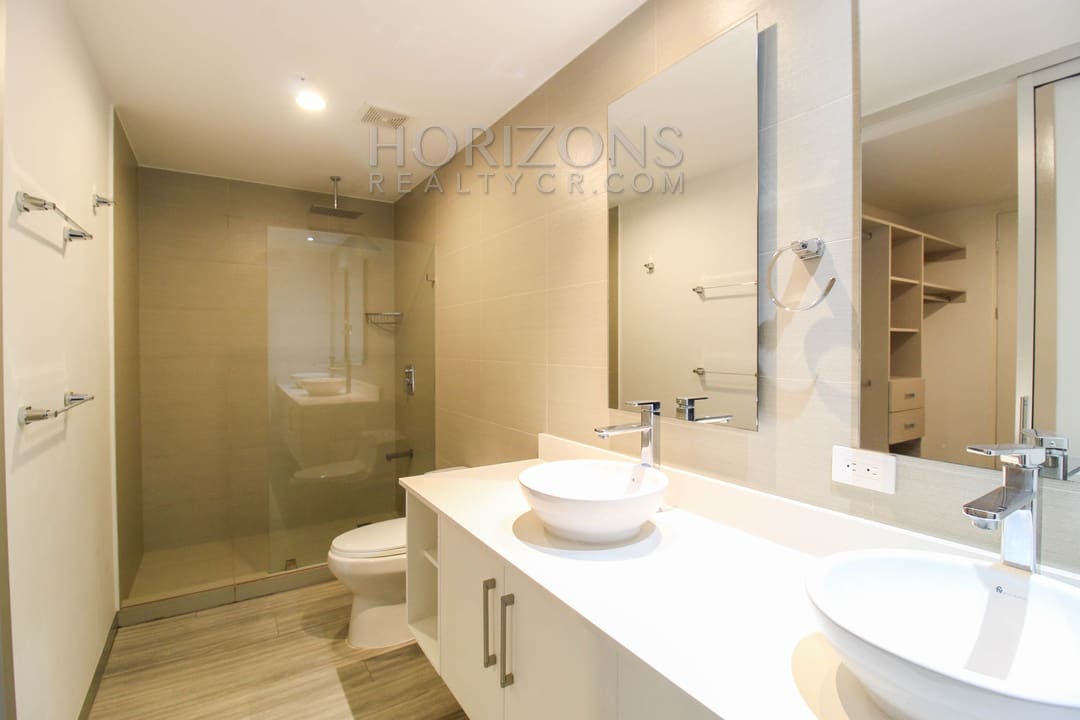 SE ALQUILA APARTAMENTO EN SAN PEDRO 2 HABITACIONES LÍNEA BLANCA Y BALCÓN  NOJ821