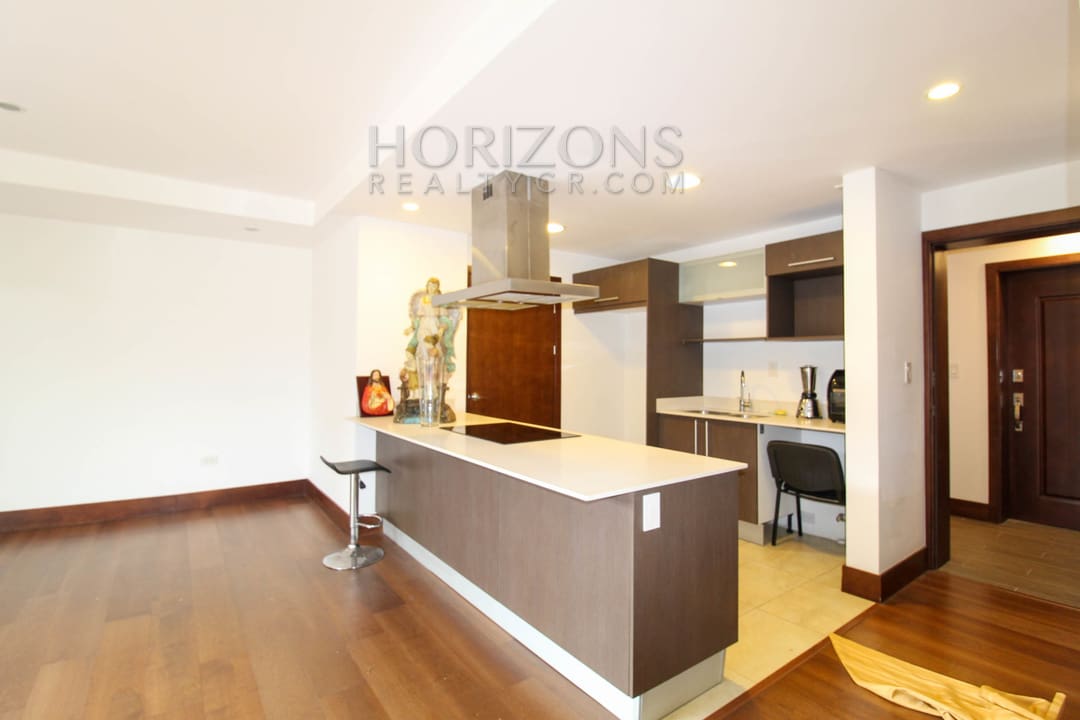 SE ALQUILA APARTAMENTO EN CURRIDABAT 2 HABITACIONES / CENTRICO noj827