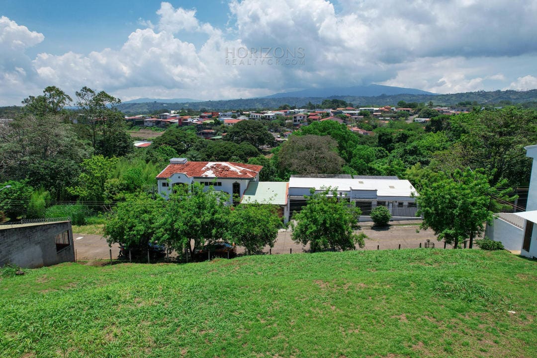 Lotes Para Inversión o Desarrollo Inmobiliario en Residencial Montenegro Alajuela NJR34