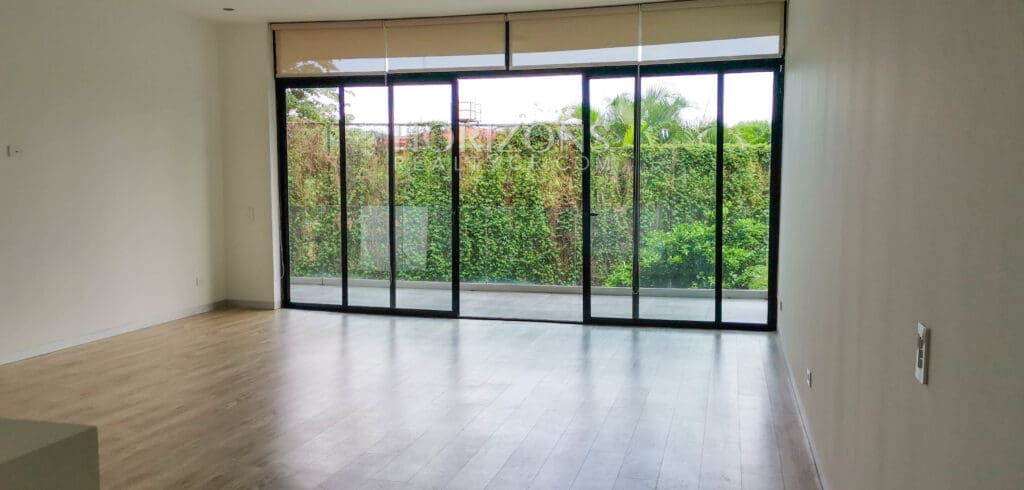 Alquiler Apartamento Con Terraza 3 Hab En Condominio Santa Ana Njv153