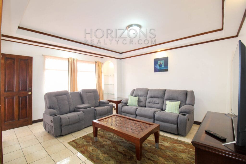 Se Alquila Apartamento Amueblado En San Pedro 3 Habitaciones / 1Km De La Ucr Noj838
