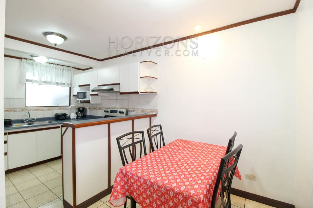 SE ALQUILA APARTAMENTO AMUEBLADO EN SAN PEDRO 3 HABITACIONES / 1km de la UCR noj838