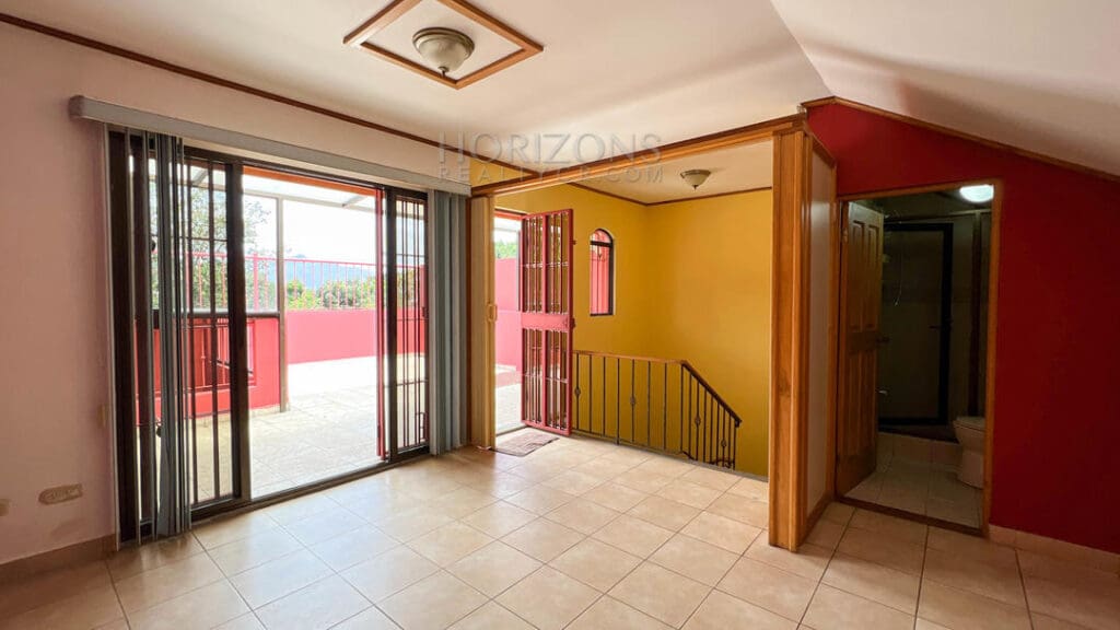 ALQUILER DE CASA X UCR SAN PEDRO 3 HABITACIONES AMPLIAS EN CONDOMINIO nja1000