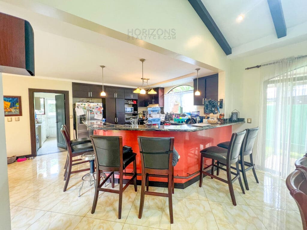 VENDEMOS CASA EN CONDOMINIO TERRANOSTRA SANTO DOMINGO HEREDIA nja998