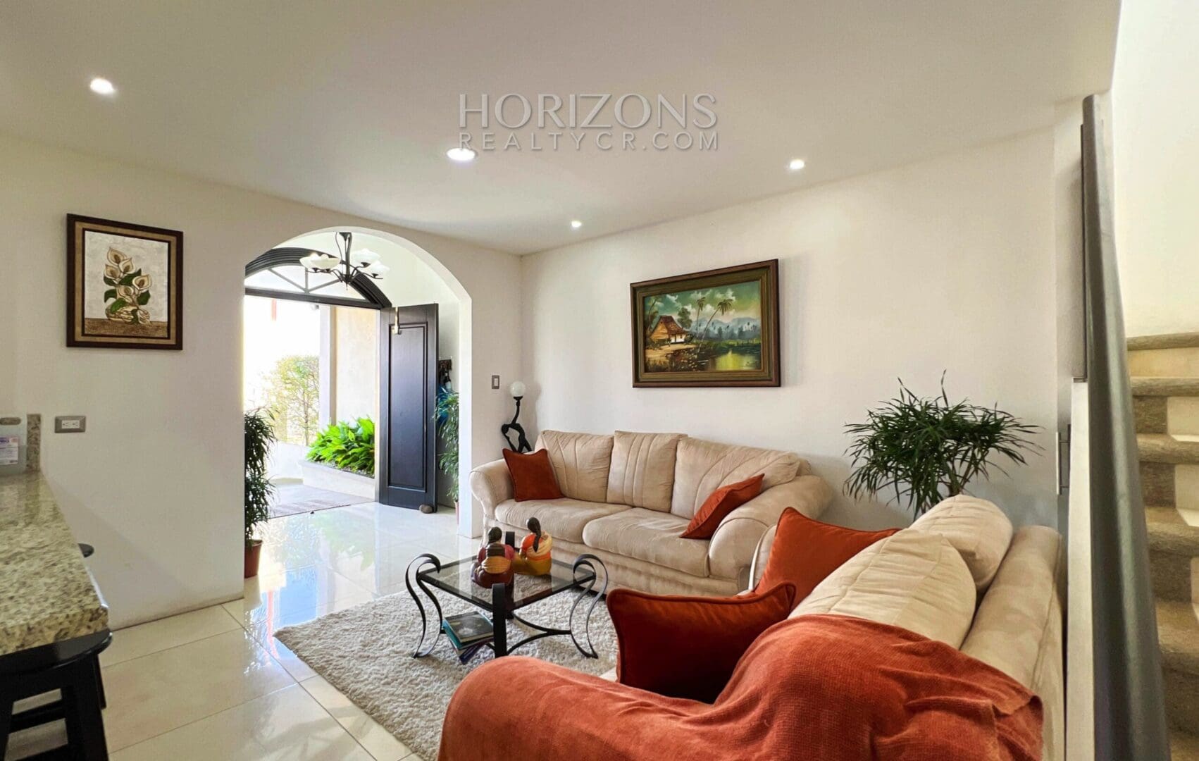 Se Vende Amplia Casa en Alajuela 3 Habitaciones y Patio en Condominio Los Higuerones NJR37