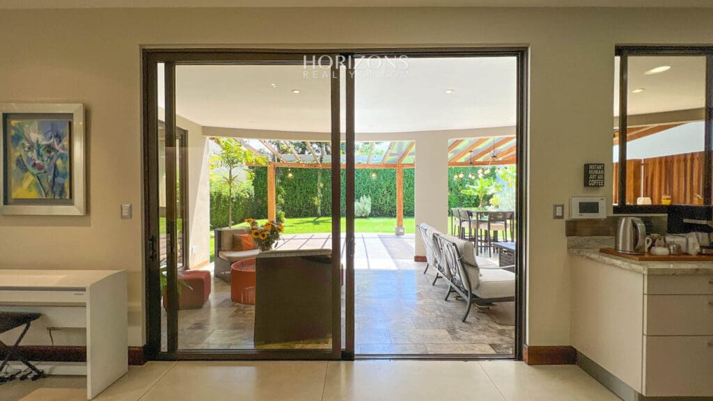 Casa Independiente en Escazu de 4 Habitaciones 4 Parqueos en Guachipelín cerca de Distrito 4 nja1002