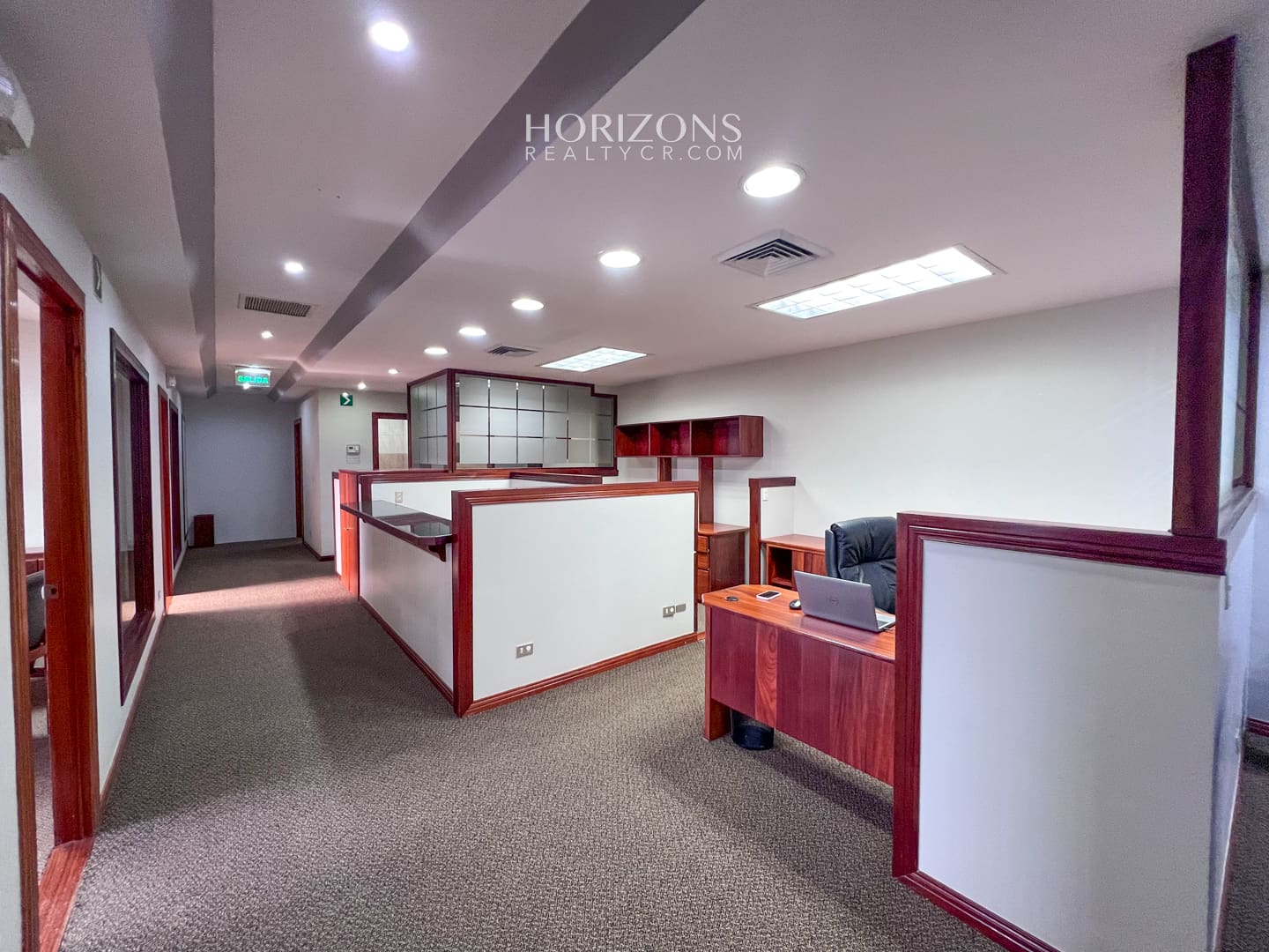 ALQUILER DE OFICINA EN OFIPLAZA DEL ESTE 172m2 HRC06