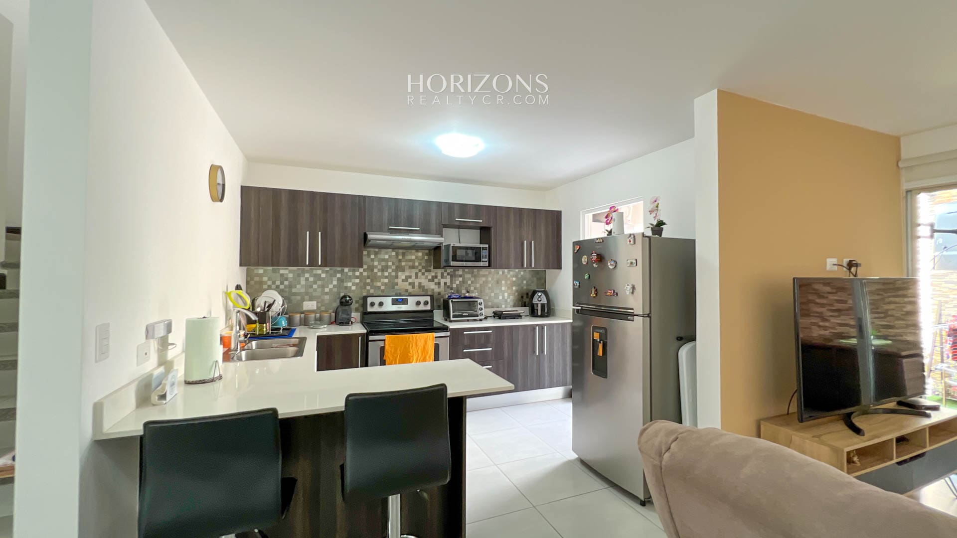 Se Vende Moderna Casa Dentro de Condominio en Curridabat Amenidades nja1006