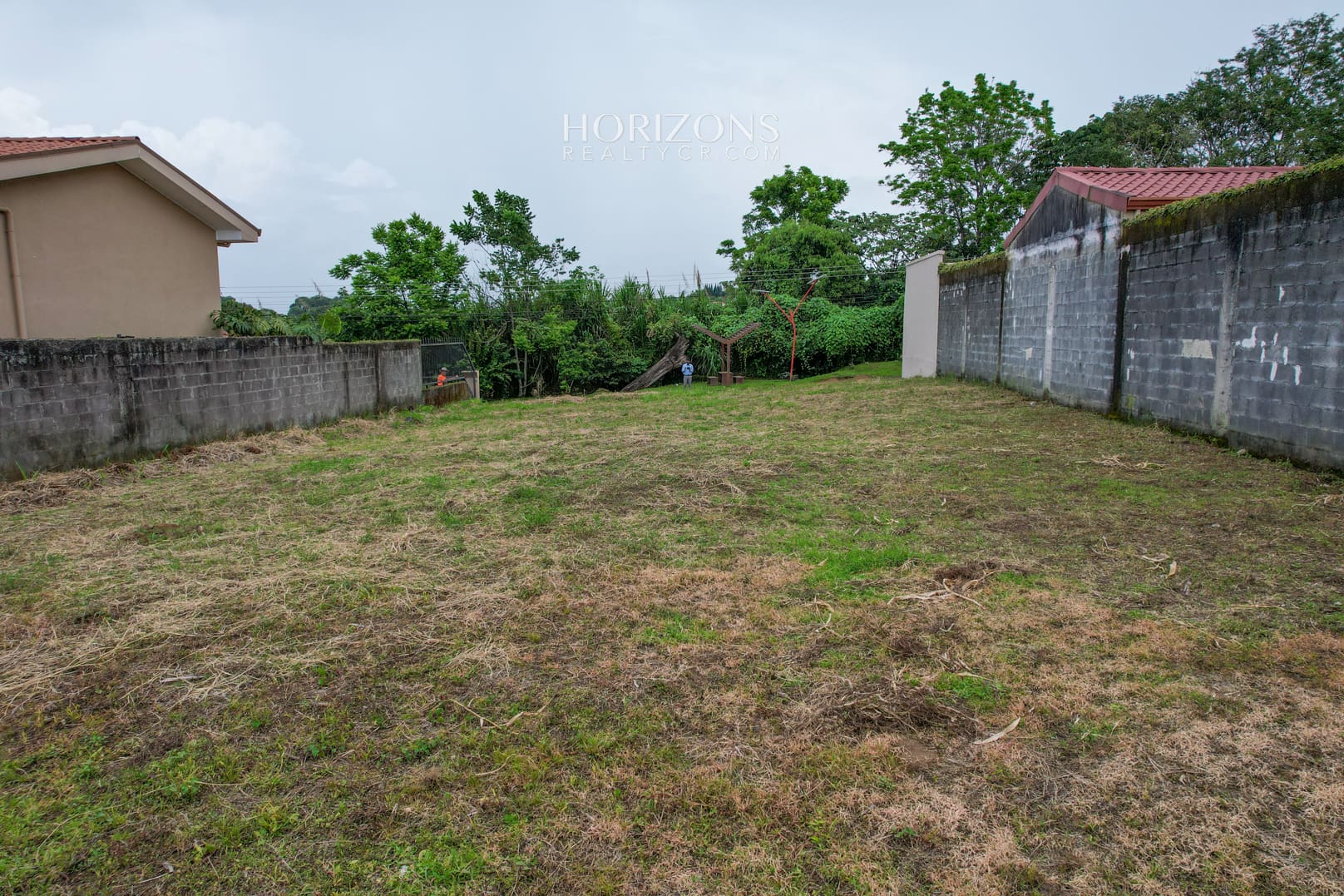 Se Vende Lote En Guayabos Curridabat En Residencial nja1008