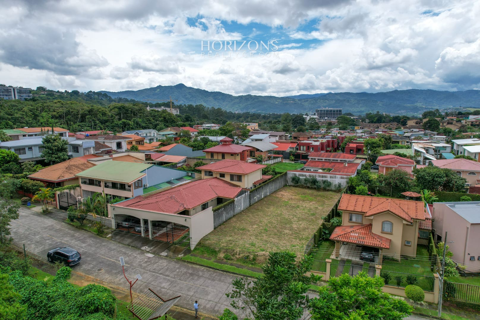 Se Vende Lote En Guayabos Curridabat En Residencial nja1008