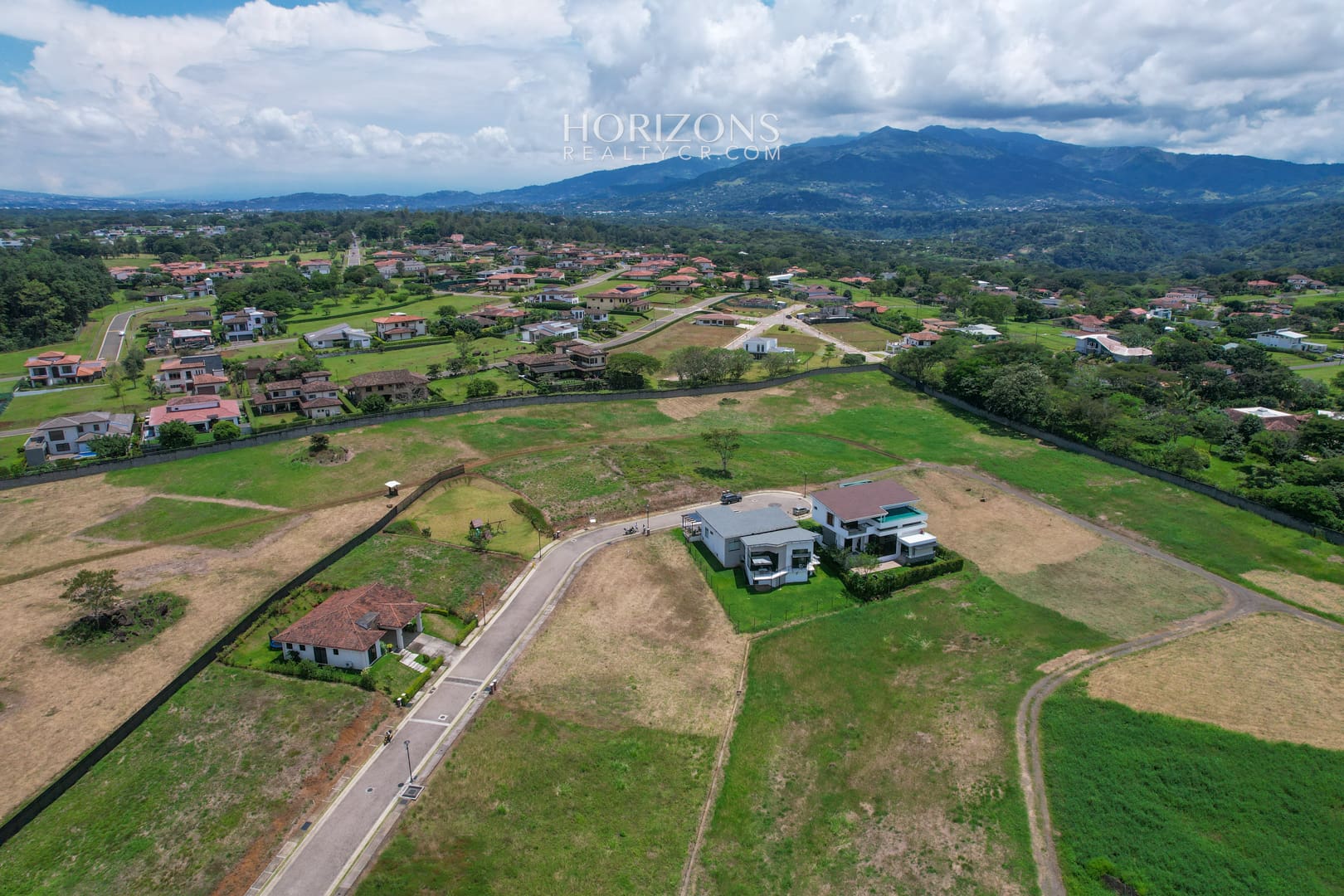 Vendemos Lote en Condominio Espavel 628 m2 La Guácima Alajuela njr40