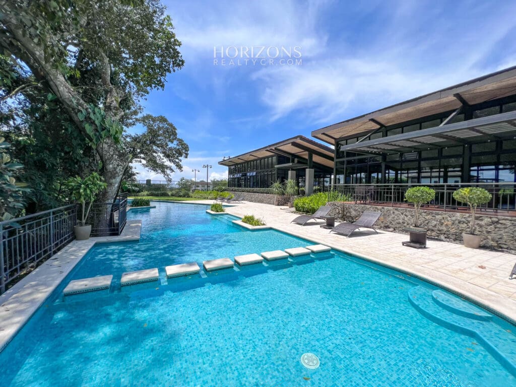 Vendemos Lote En Condominio Espavel 628 M2 La Guácima Alajuela Njr40