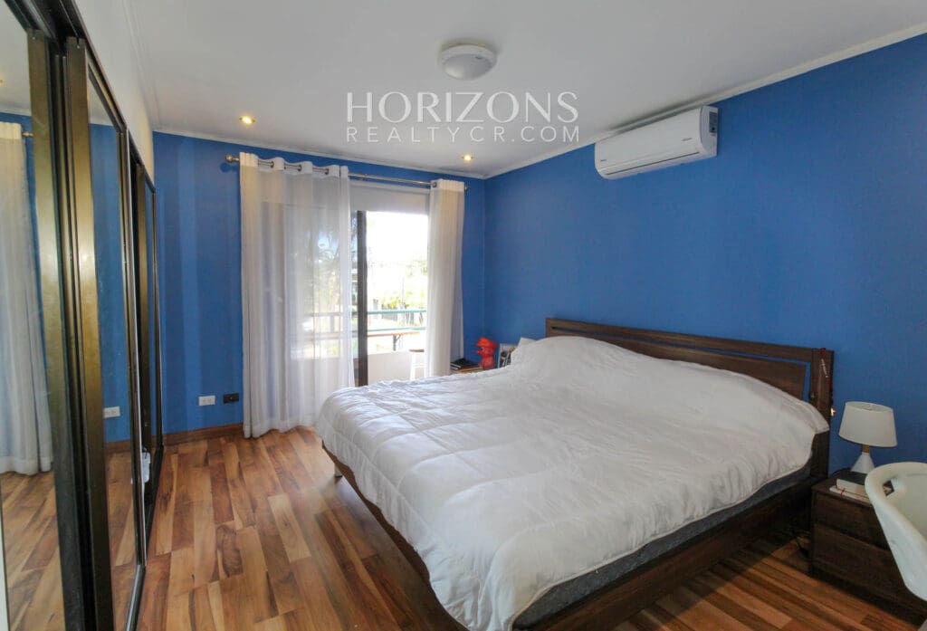 ALQUILER APARTAMENTO 3 HABITACIONES EN CONDOMINIO TREJOS MONTEALEGRE njv196.