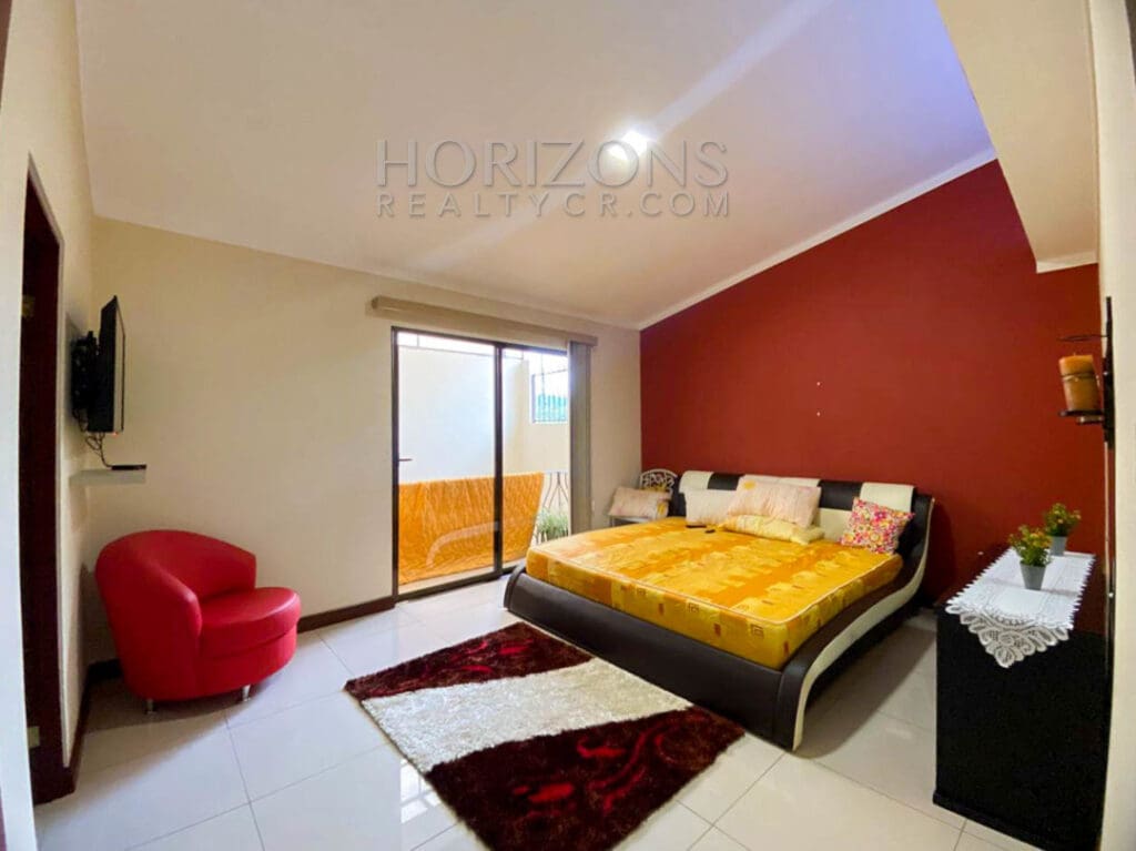 SE ALQUILA CASA AMUEBLADA EN CURRIDABAT 3 HABITACIONES + TERRAZA noj876
