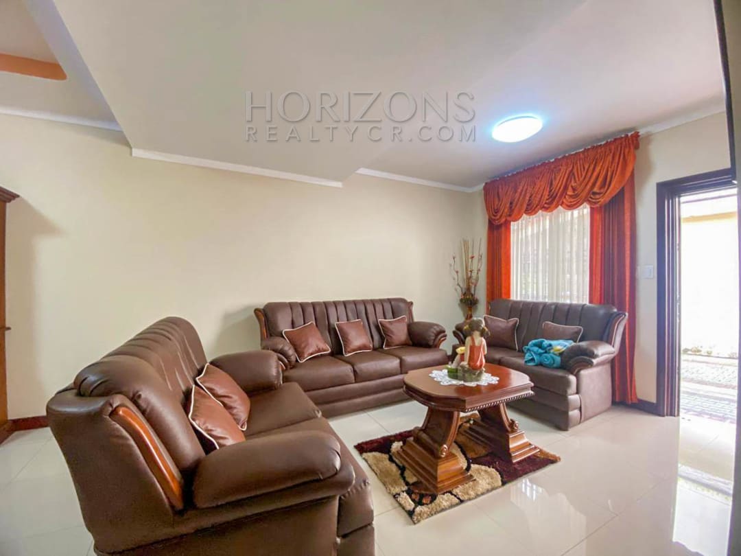 SE ALQUILA CASA AMUEBLADA EN CURRIDABAT 3 HABITACIONES + TERRAZA noj876