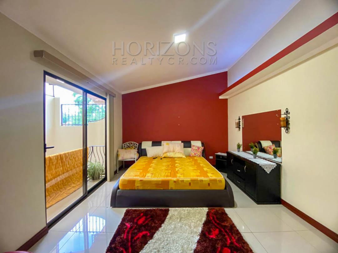 SE ALQUILA CASA AMUEBLADA EN CURRIDABAT 3 HABITACIONES + TERRAZA noj876