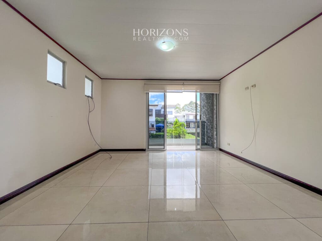 SE VENDE CASA DE 200 M2 EN RESIDENCIAL SAN RAFAEL MONTES DE OCA NOJ900