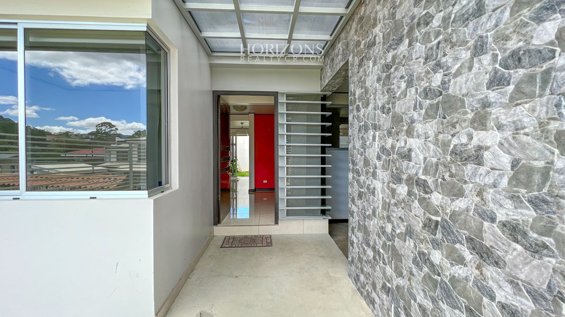 SE VENDE CASA DE 200 M2 EN RESIDENCIAL SAN RAFAEL MONTES DE OCA NOJ900