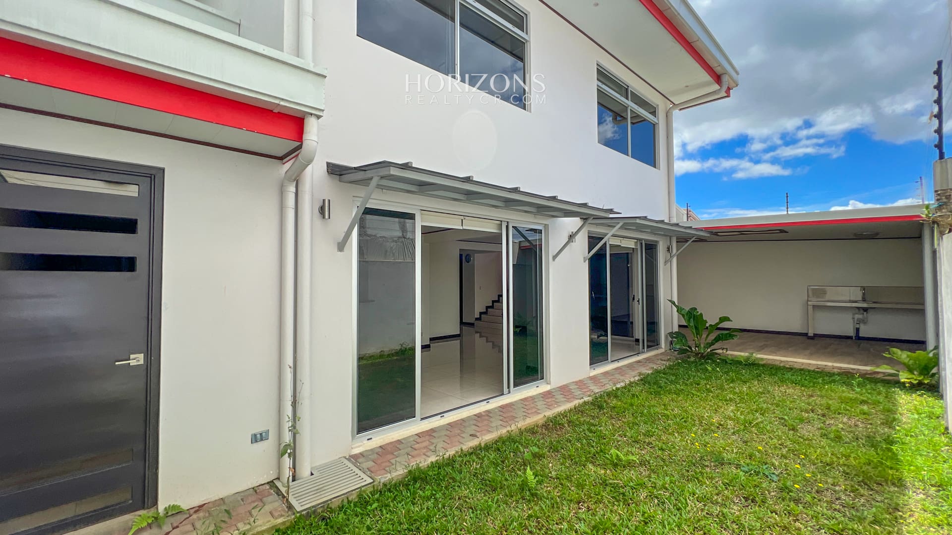 SE VENDE CASA DE 200 M2 EN RESIDENCIAL SAN RAFAEL MONTES DE OCA NOJ900