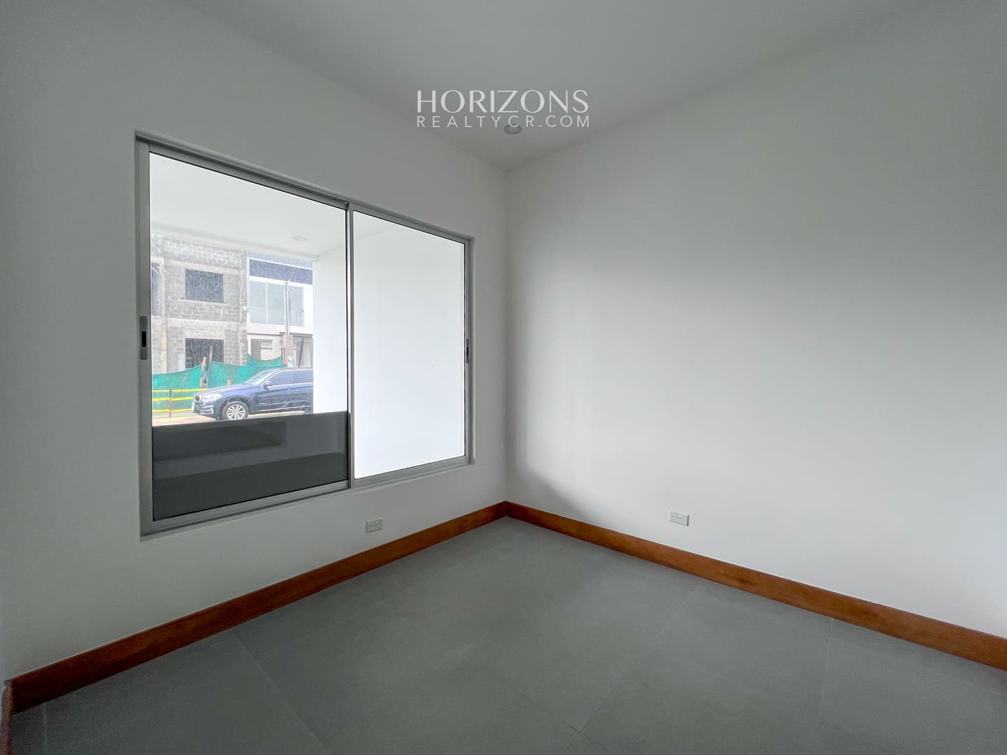 CASA NUEVA 2 DORMITORIOS AMPLIOS + OFICINA EN CONDOMINIO DISTRITO SAN JUAN nja1025