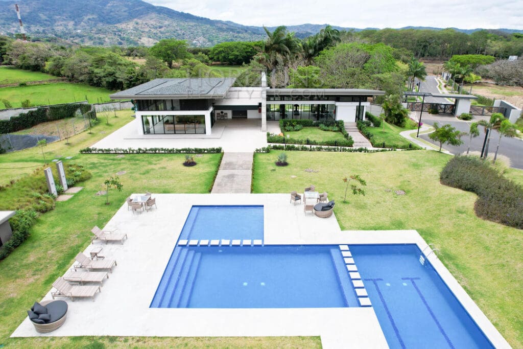 SE VENDE LOTE 222m2 EN VILLA DEL SOL SAN RAFAEL DE ALAJUELA NJR43
