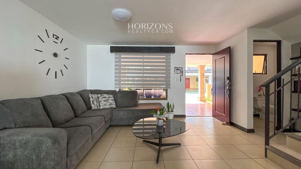 CASA EN VENTA UBICADA EN CONDOMINIO SACRAMENTO 185m2 NJA1012