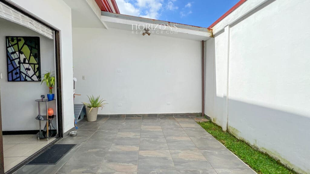 CASA EN VENTA UBICADA EN CONDOMINIO SACRAMENTO 185m2 NJA1012