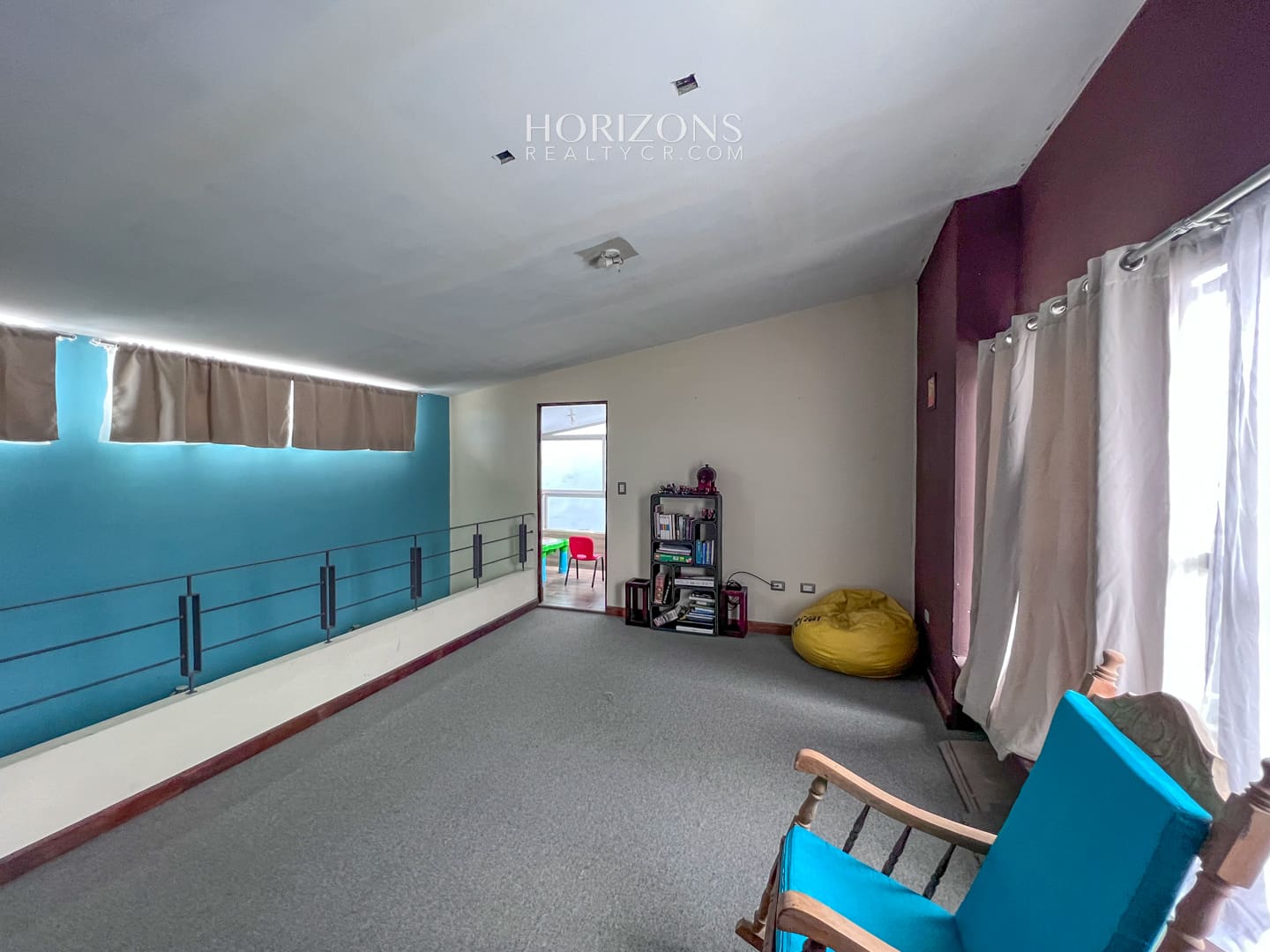 Se Vende Casa en La Unión Tres Ríos con Amplia Área Verde en Residencial con Seguridad NJA1016