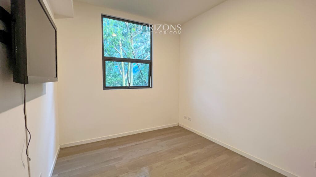 SE ALQUILA APARTAMENTO EN NUEVE-84 CON 2 HABITACIONES LÍNEA BLANCA Y VISTA AL BOSQUE NJA1019