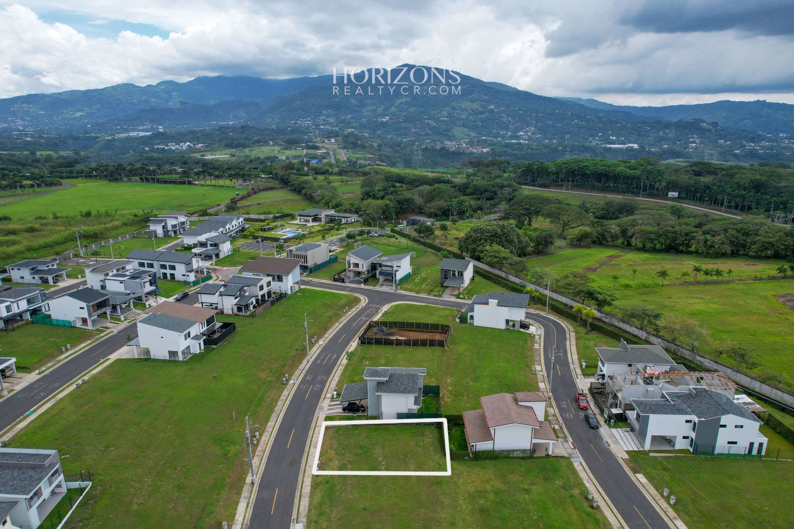 SE VENDE LOTE 222m2 EN VILLA DEL SOL SAN RAFAEL DE ALAJUELA NJR43