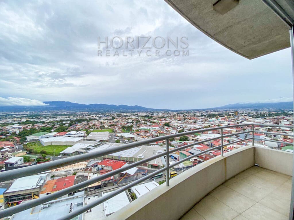 SE ALQUILA APARTAMENTO EN PASEO COLON 1 HABITACION + LIENA BLANCA noj877
