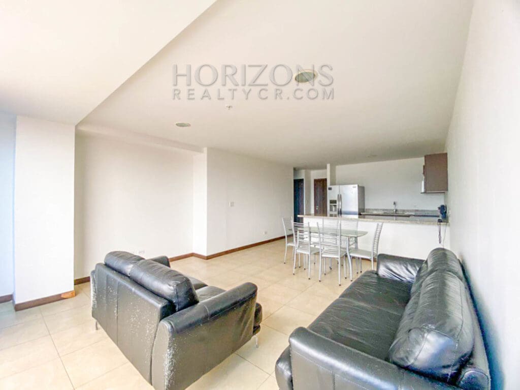 SE ALQUILA APARTAMENTO EN PASEO COLON 1 HABITACION + LIENA BLANCA noj877
