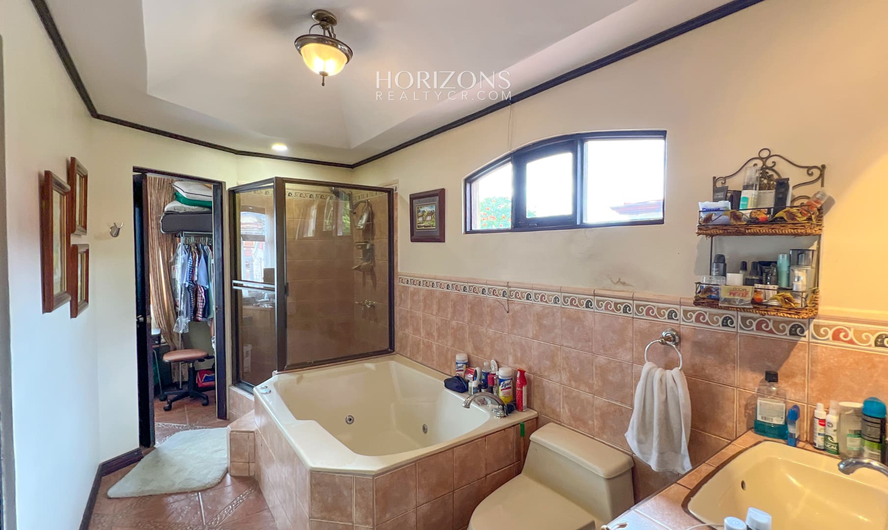 VENTA DE CASA EN RESIDENCIAL CURRIDABAT AMPLIA AREA VERDE NJA1026