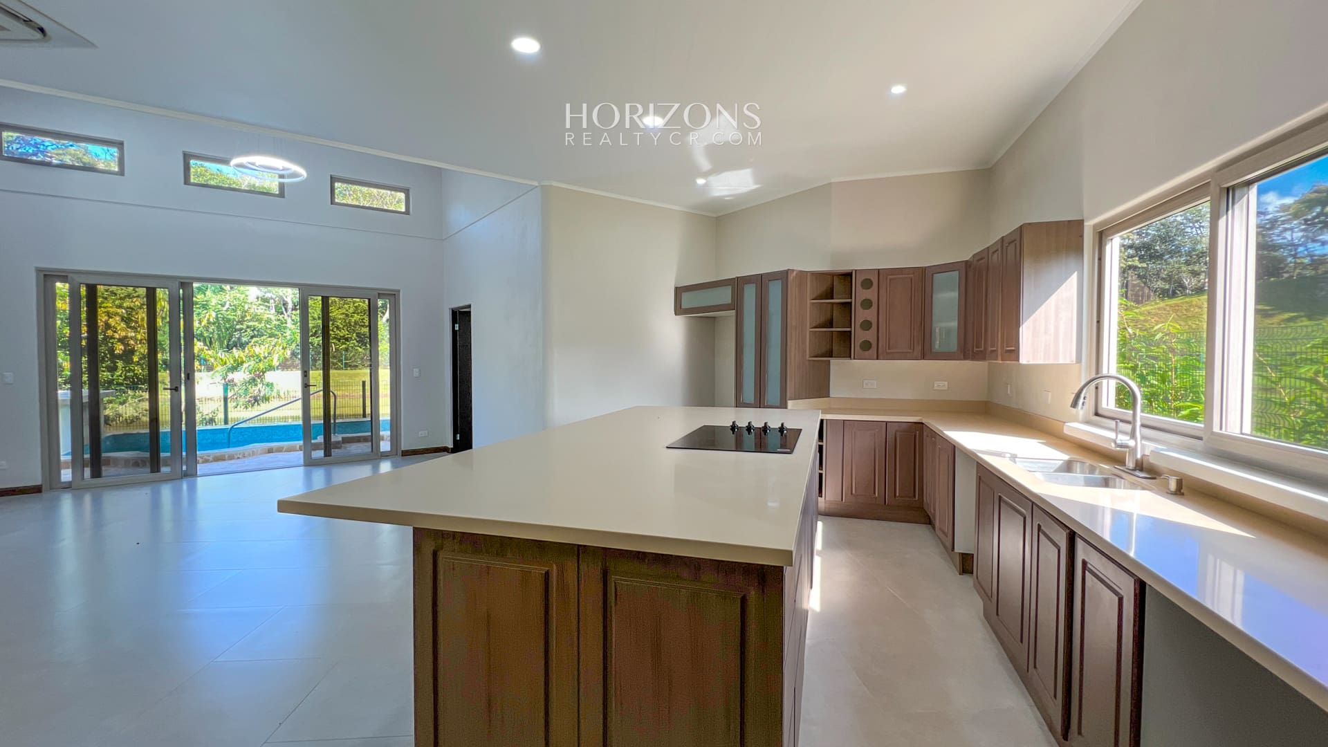 Casa Nueva en Venta Mistico Comunidad de Playa nja1035