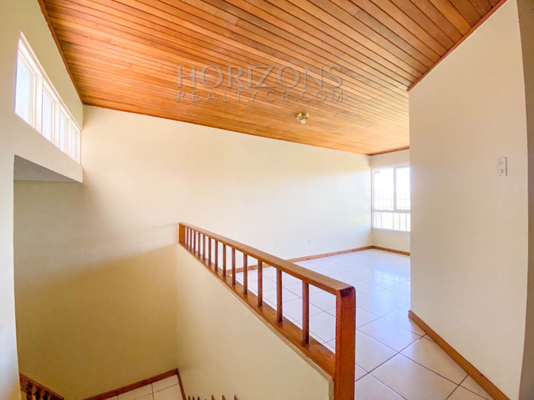 Se Alquila Casa en Curridabat 3 Habitaciones, Sala tv  noj902