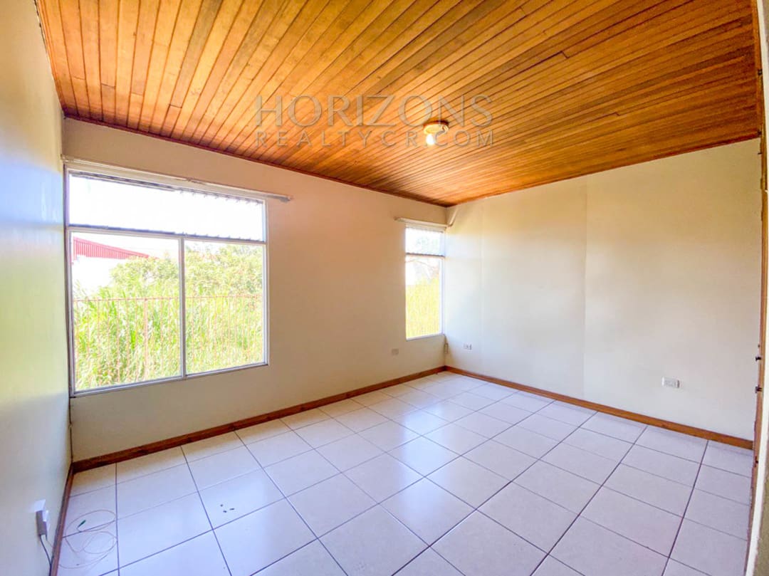 Se Alquila Casa en Curridabat 3 Habitaciones, Sala tv  noj902
