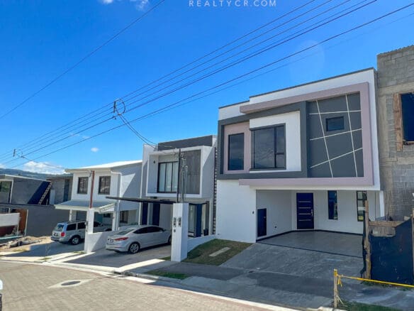 Se Vende Casa En Condominio Nueva En Tres Rios Nja1027