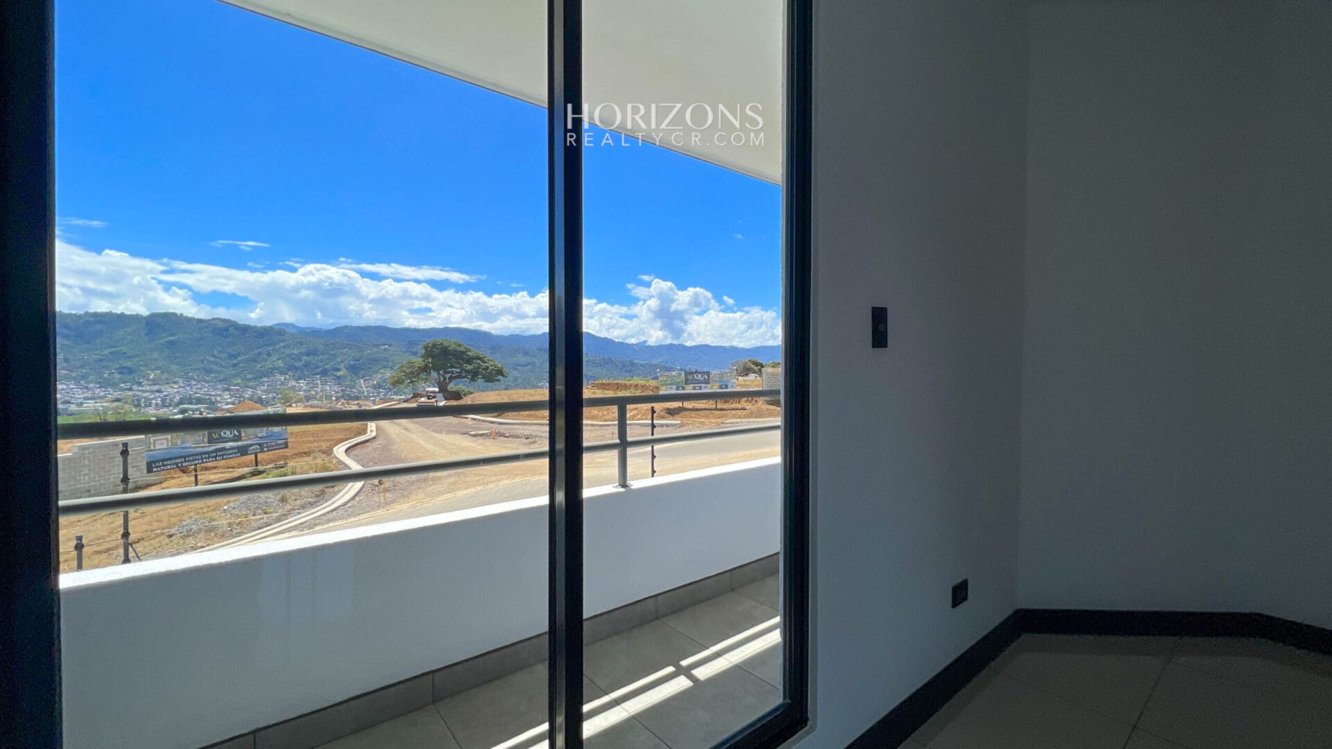 Se Vende Casa en Condominio Nueva en Tres Rios NJA1027