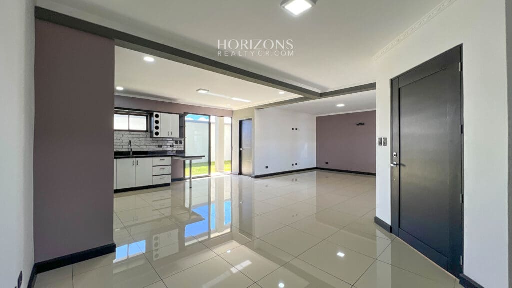 Se Vende Casa en Condominio Nueva en Tres Rios NJA1027