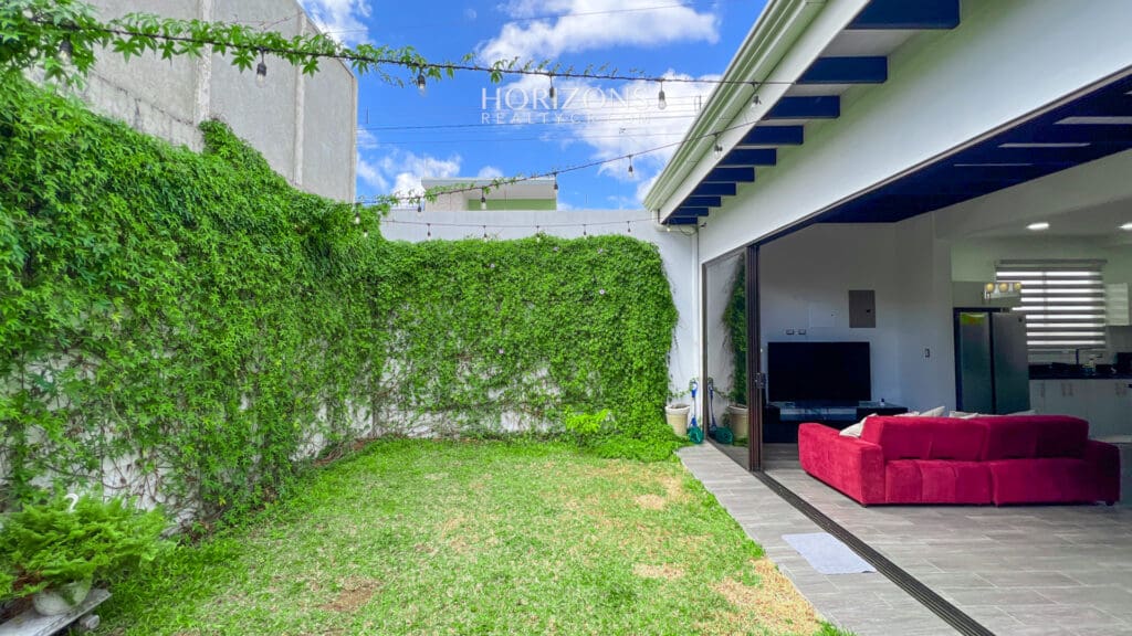 Se Vende Para Inversión Casa en Distrito San Juan  Con Inquilino  nja1041