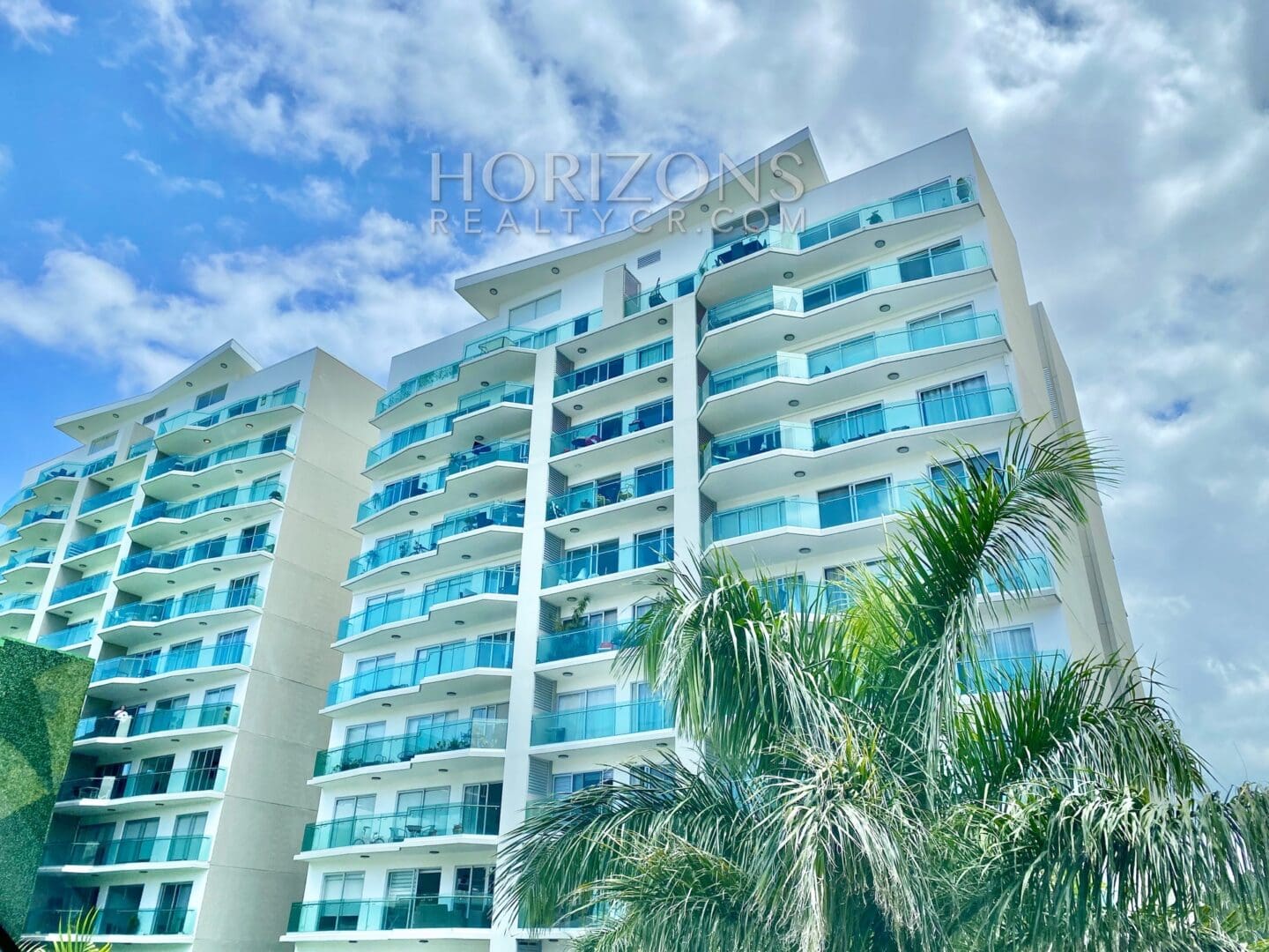 Se Alquila Apartamento Amueblado en  Rohrmóser 2 Habitaciones con Vista a las Montañas noj1231or