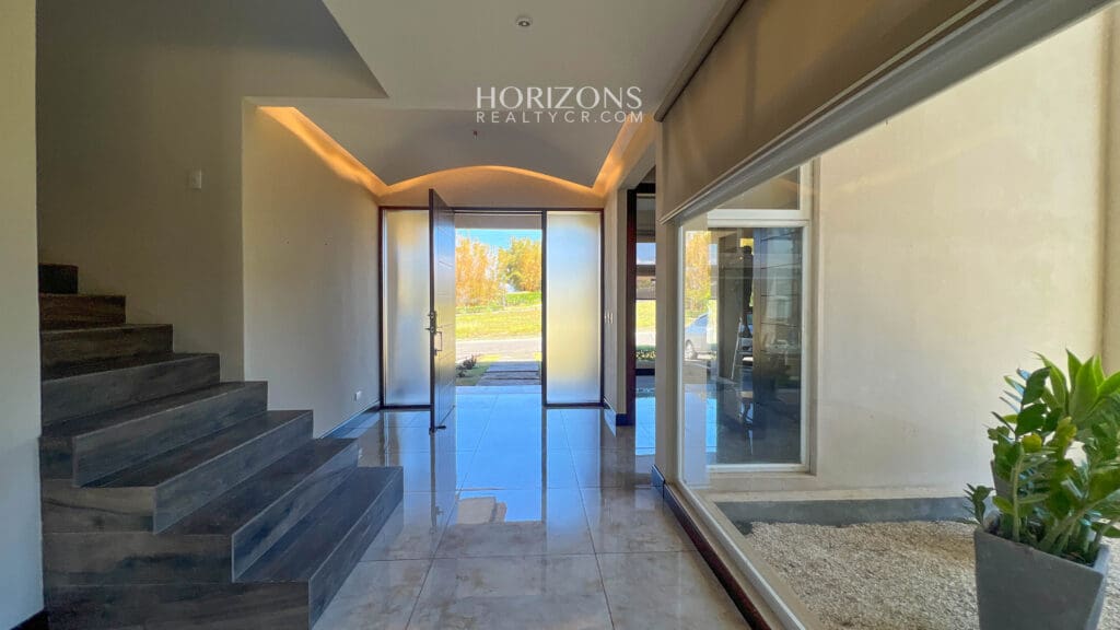 Casa en Venta en Condominio Espavel La Guácima Alajuela nja1061