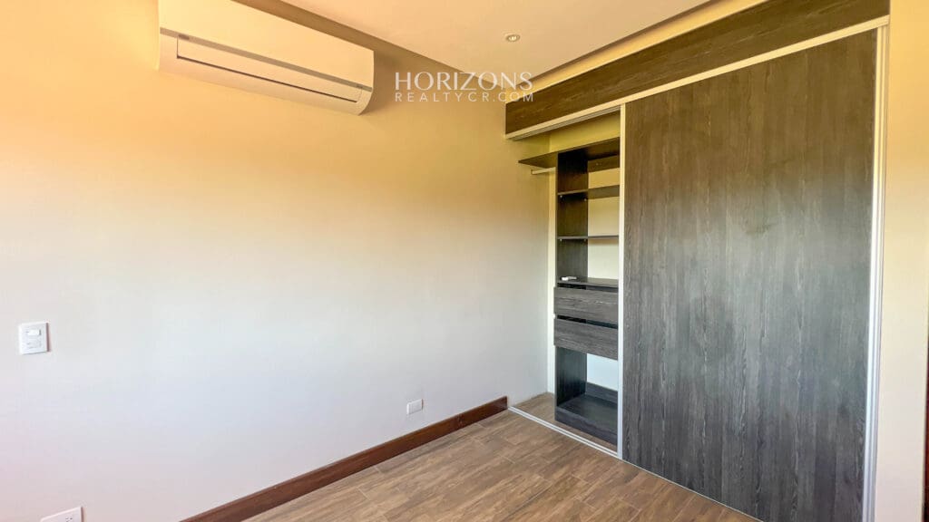 Casa en Venta en Condominio Espavel La Guácima Alajuela nja1061