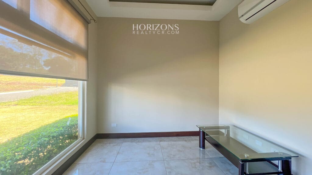 Casa en Venta en Condominio Espavel La Guácima Alajuela nja1061